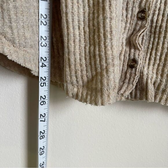 UO Out From Under JoJo Beige Oversized Waffle Knit Top M - Picture 10 of 10